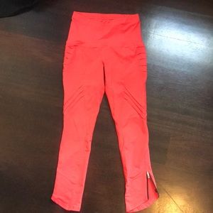 Oiselle Coral Capri Leggings